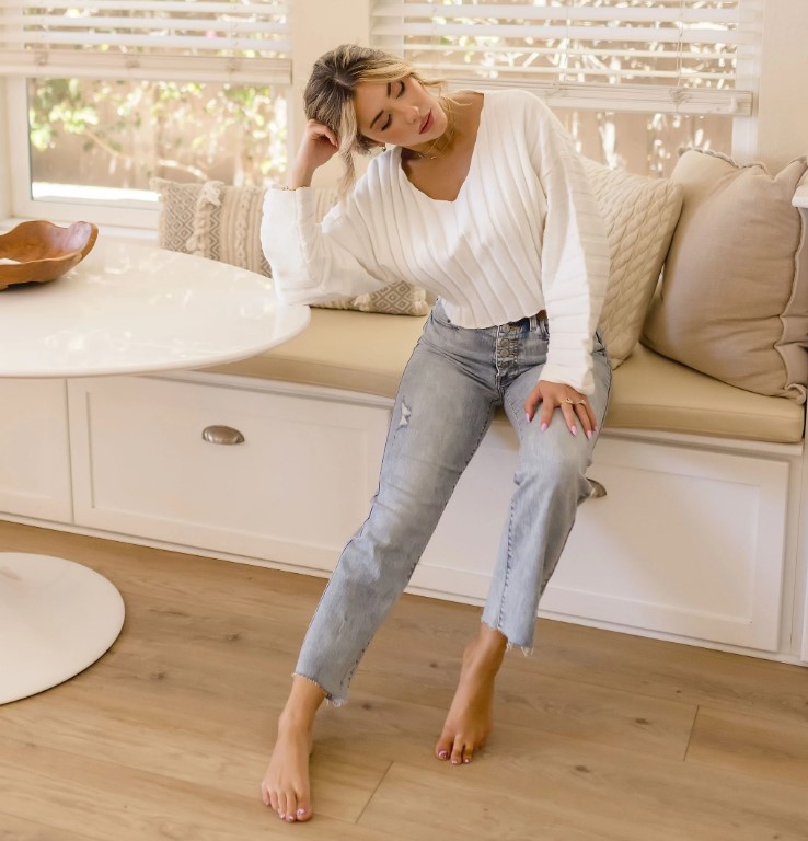 Your Handy Guide For Buying Women’s Cardigan Sweaters